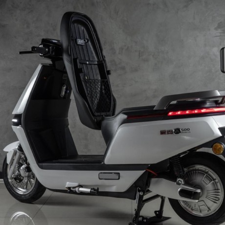Nueva motocicleta eléctrica AIMA A500 Diseño futurista 